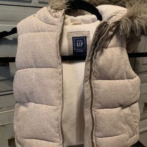 Baby gap puffer vest with fur hoodie